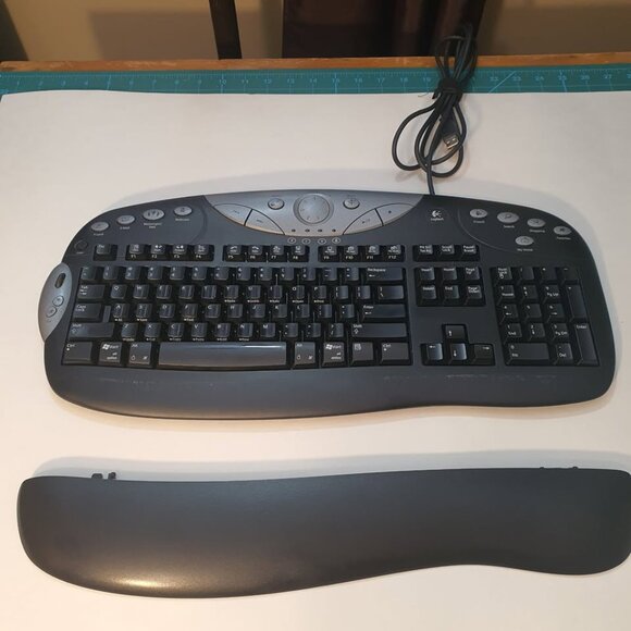 Logitech Elite Keyboard R41126 USB - Picture 2 of 10